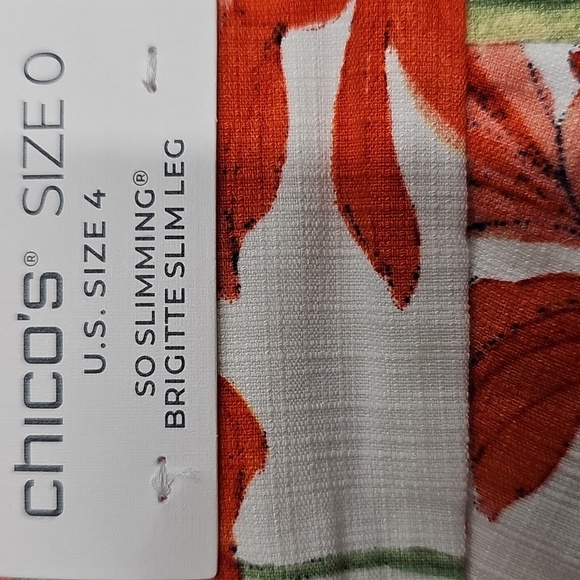 CHICO'S The So Slimming® 180 Brigitte Orchid Print Capris, NEW, Sz 4 - Picture 7 of 11